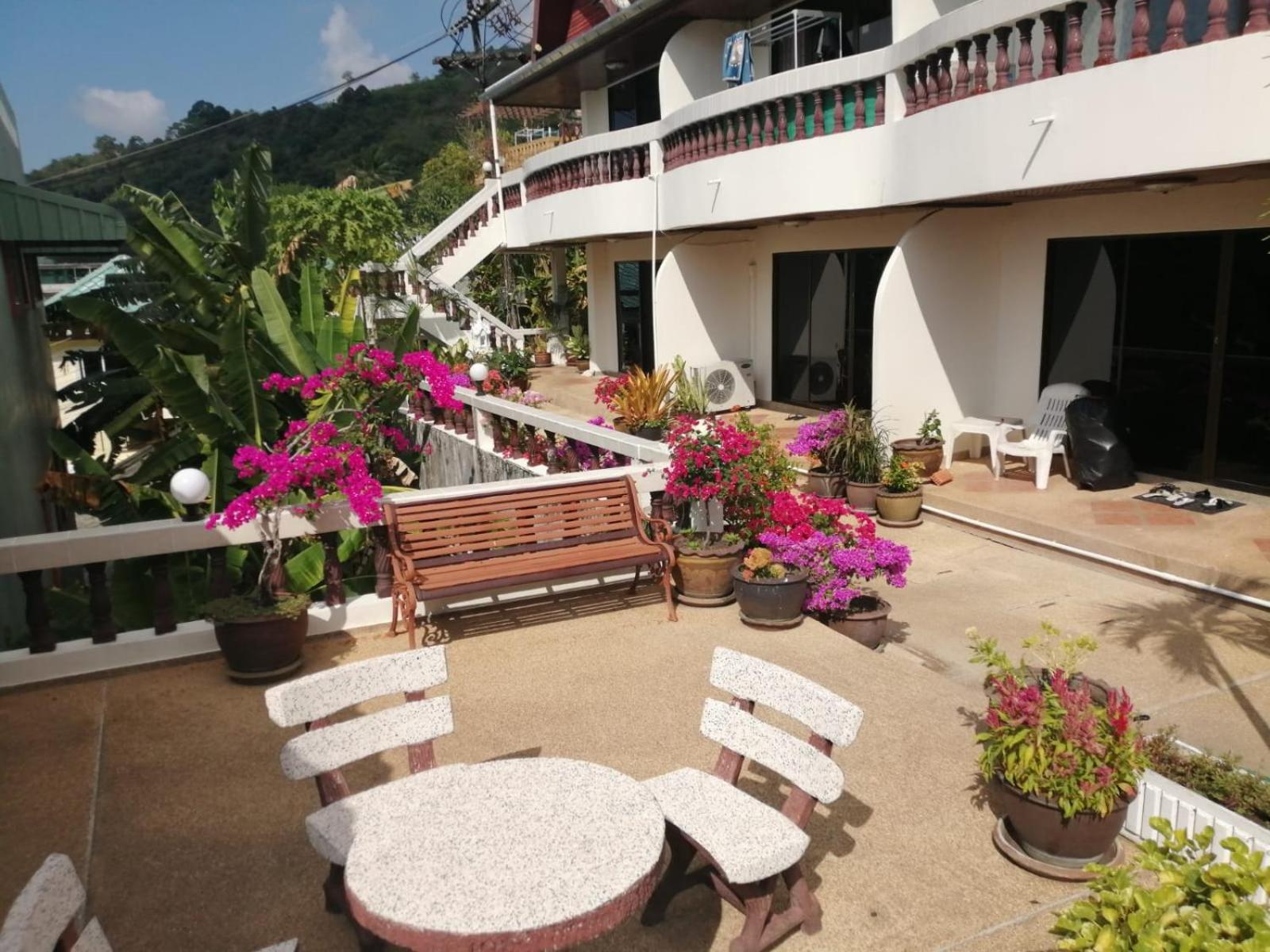 Blue Sky Residence Patong Exterior photo