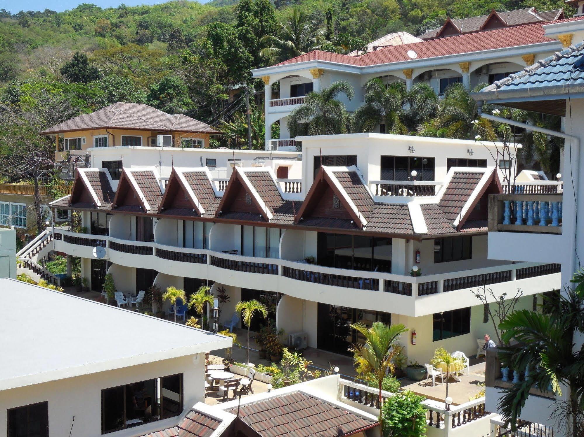 Blue Sky Residence Patong Exterior photo