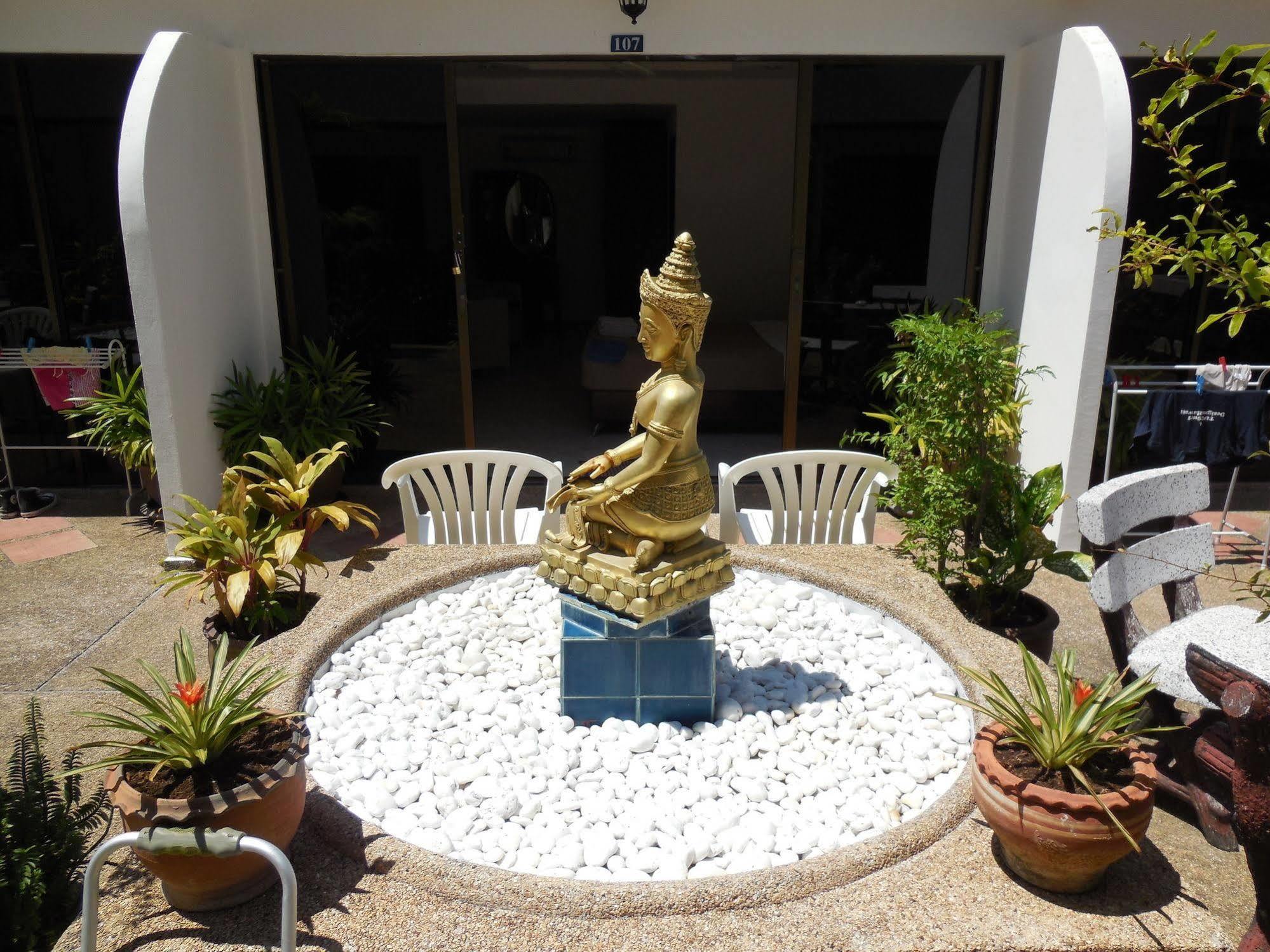 Blue Sky Residence Patong Exterior photo
